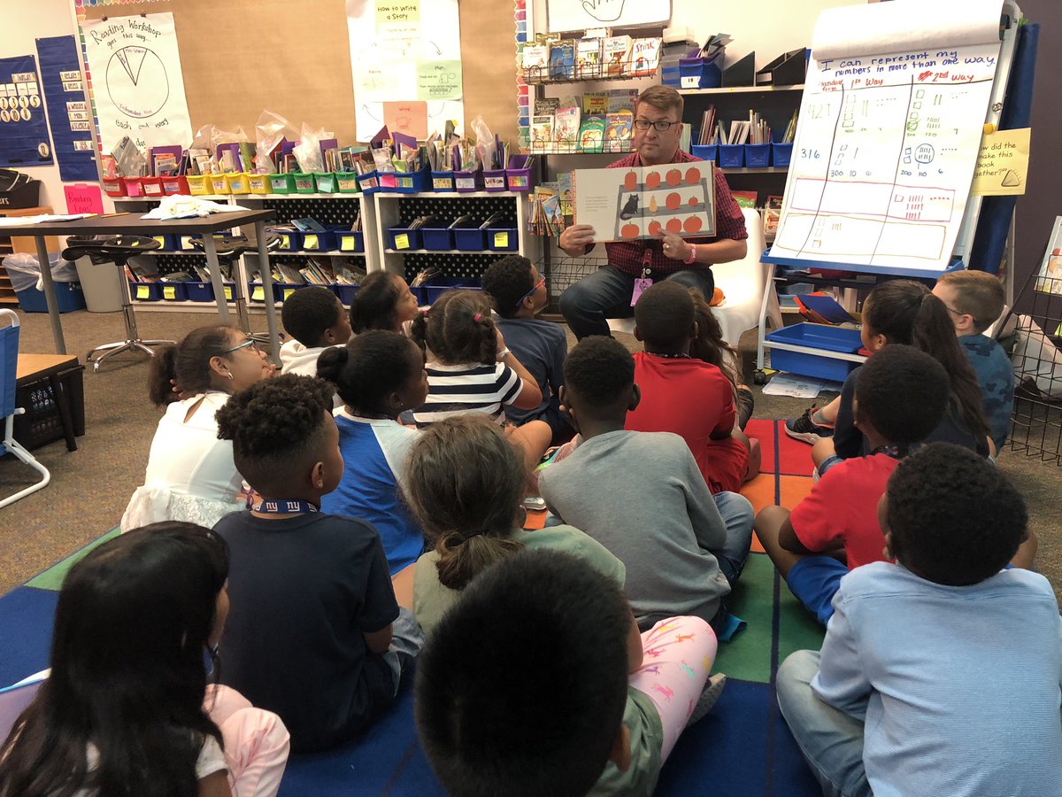 Thanks @JaymeeH174 for coming to share Stumpkin with us! Such a good book. #mregsoe