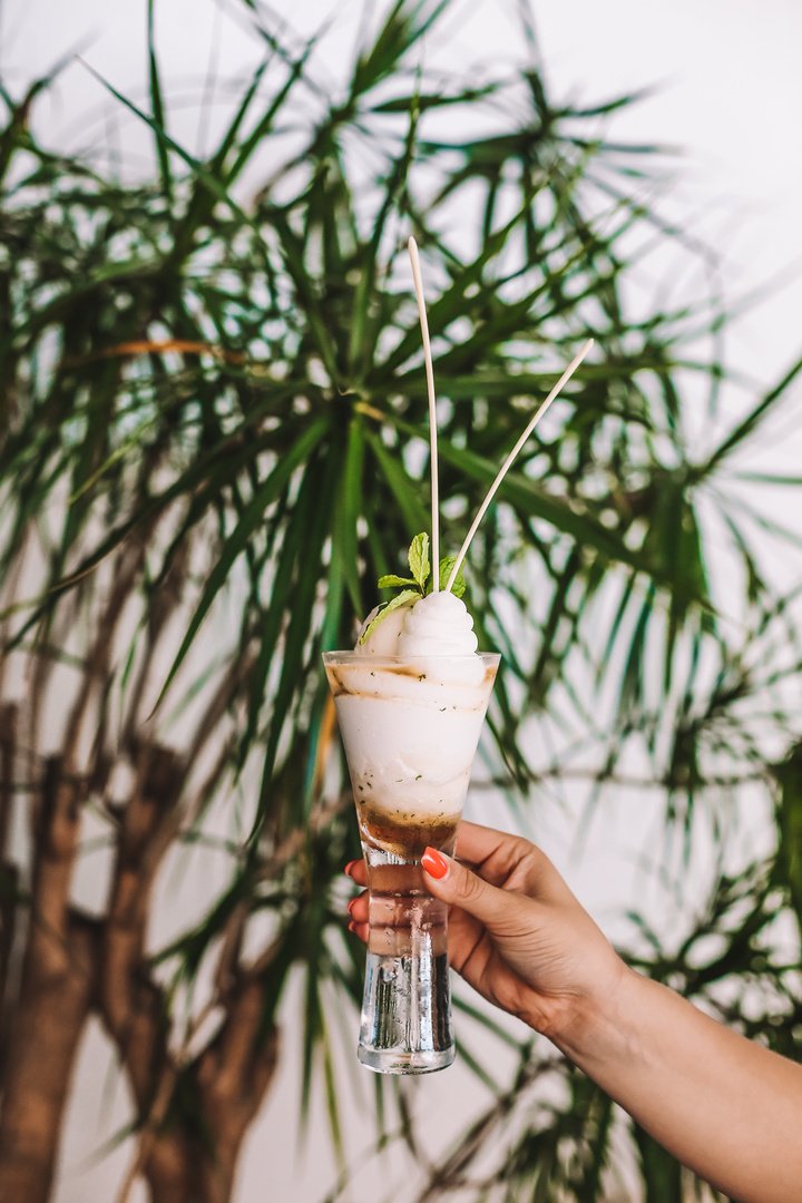 beverlyhilton's tweet photo. Happy National Dessert Day! Enjoy an array of creative treats to satisfy every sweet tooth at #CIRCA55. #NationalDessertDay https://t.co/PrMdgkXMyQ