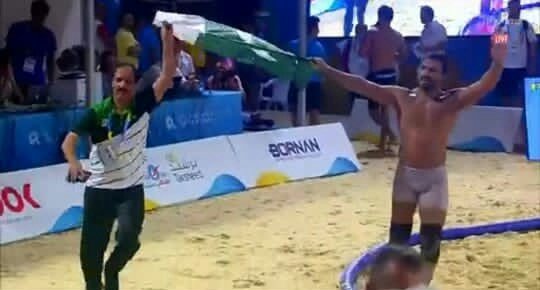 ImJaveria's tweet photo. Inam brings Inaam home 🥇. 

Despite the fact that he did not get support at home, he went on and made his way. No athlete deserves this. No talent deserves this. 

What a hero ! What a fighter @InamTheWrestler 💚.

#ANOCWorldBeachGames #ANOC2019 https://t.co/W3MQSSbhqQ