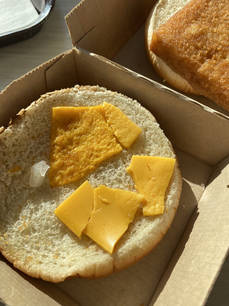 muffcabb's tweet image. U guys are demanding 15 an hour? @McDonalds employees just yikes