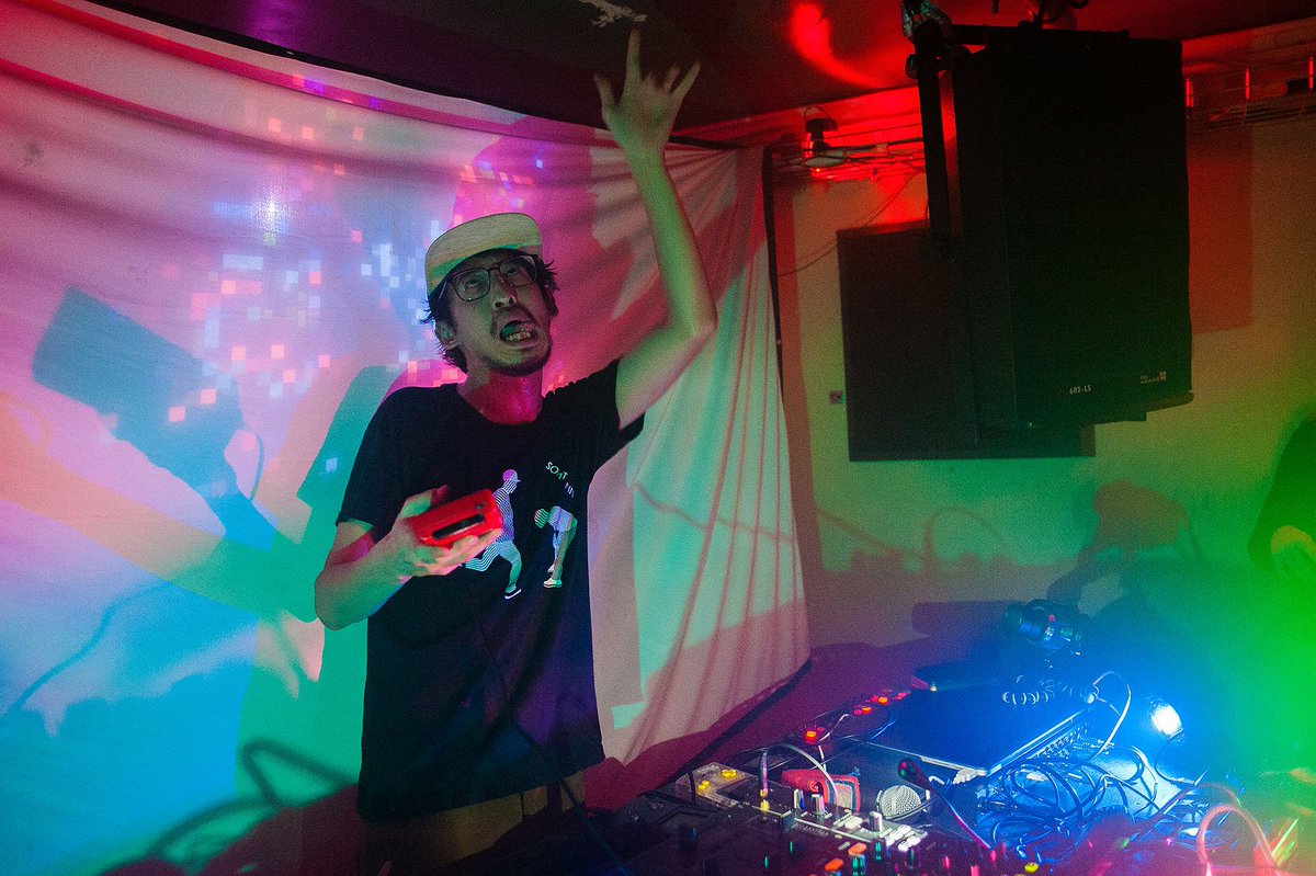 chiptography's tweet image. Photos from @HyperwaveLabel x @MicroCollective flic.kr/s/aHsmHGhzLD