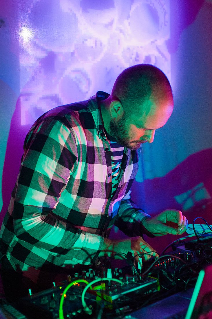 chiptography's tweet image. Photos from @HyperwaveLabel x @MicroCollective flic.kr/s/aHsmHGhzLD