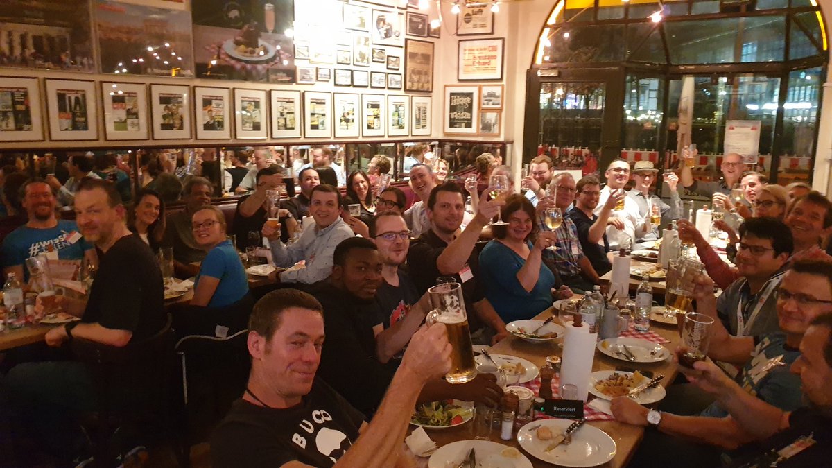 Great time at the <a href="/serverlesscon/">Serverless Architecture Conference</a> Berlin speakers dinner.
It's so much fun to be with awsome people and talk #serverless!
Now the conf really begins 😀