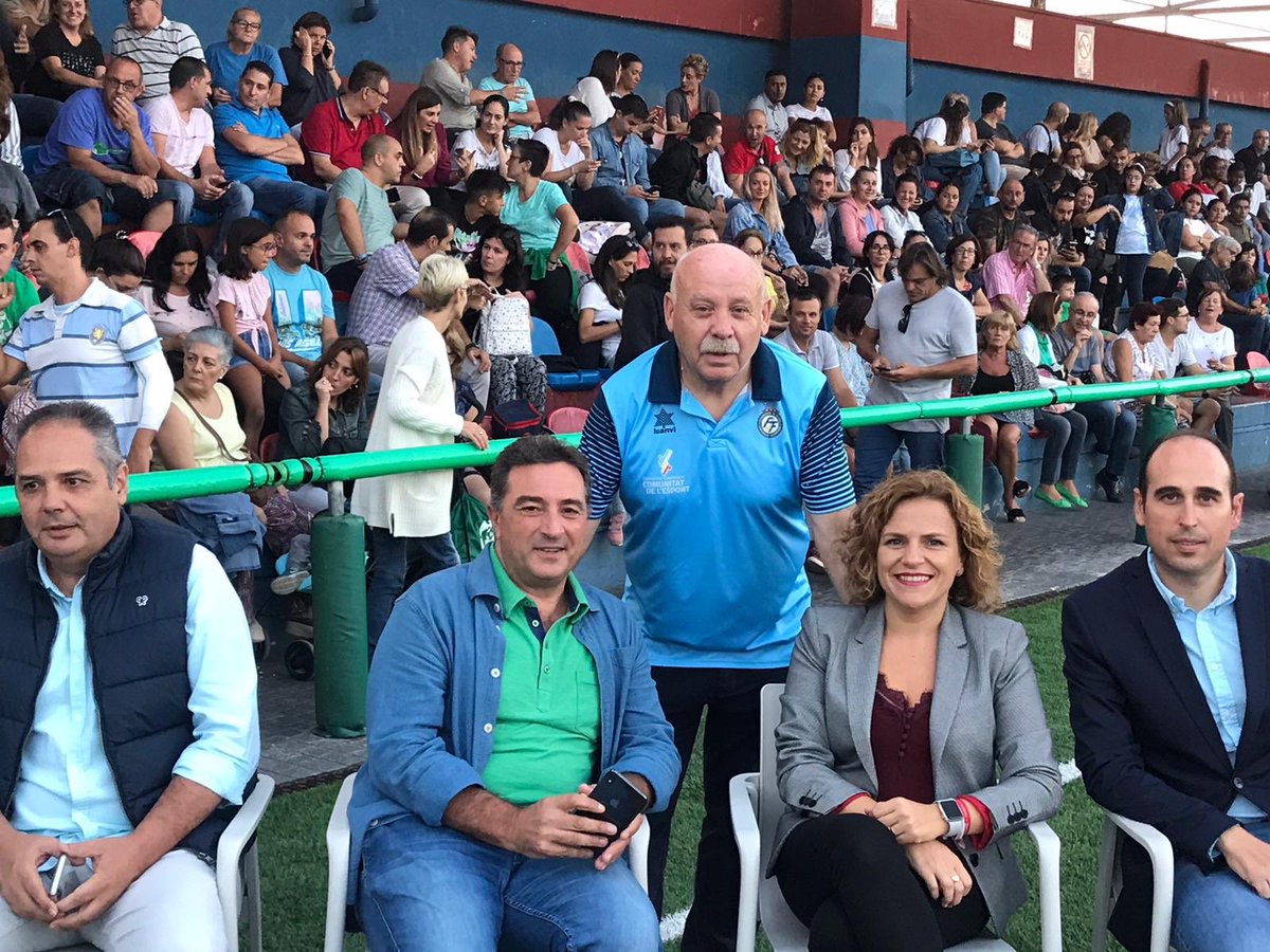 ⚽️ Hoy hemos acompañado al <a href="/ColegioSalgui/">Colegio Salgui</a> en el inicio de la temporada! Ilusión máxima de nuestros niños que la afrontan con muchas ganas 😊⚽️