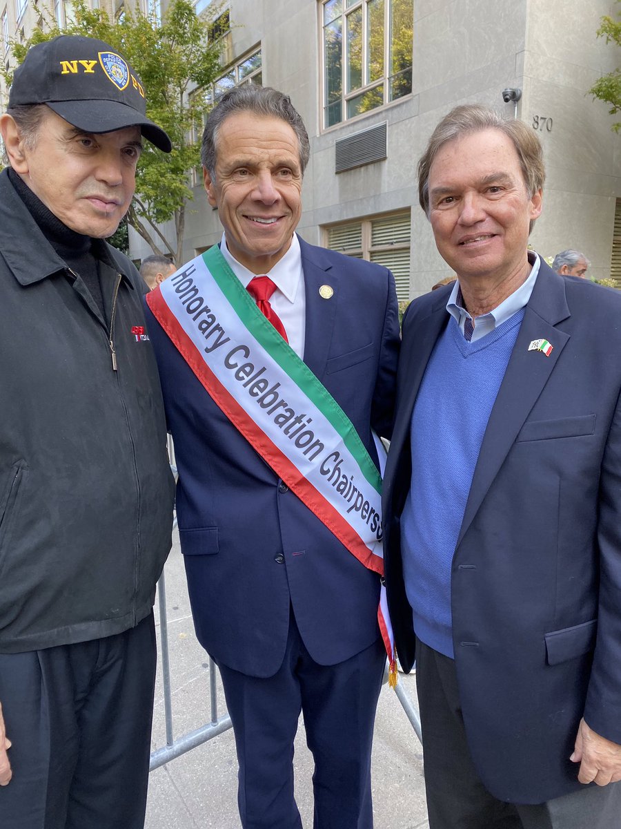 Polsinelli_PA's tweet photo. tre amici
@chazzpalminteri @NYGovCuomo #philfoglia
@RichAzzopardi https://t.co/skfUfdcK8y