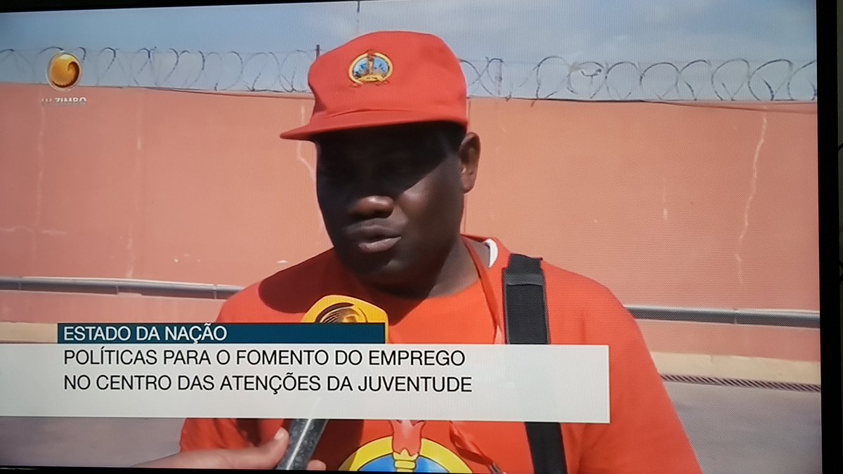CarbonoWTF's tweet photo. Jornalismo angolano continua essa miséria. Anunciam opinião dos jovens sobre o discurso do PR, mas entrevistam apenas jovens do MPLA.
@joaomelo_ao
@jlprdeangola
@BORNITO
@MAT_GOV_AO
@LRescova https://t.co/eOPEms4SaK