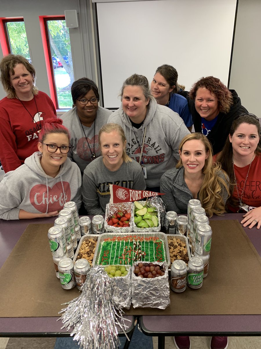 KarinLinKing's tweet photo. Pathfinders Tailgate Masterpiece #OTMSTailgate https://t.co/wCmyhDXi6s