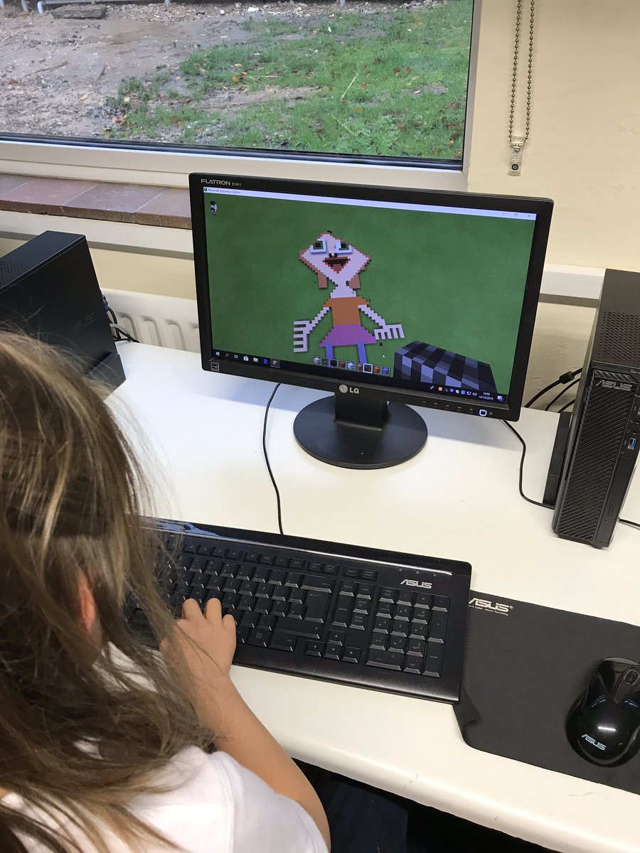 DanesfieldY3's tweet photo. We created some AMAZING Minecraft art today. Self portraits...viewed from the sky...art attack style. @DanesfieldSchl @PlayCraftLearn @Minecraft #minecraftart @microsofteduk @MicrosoftEDU #thisisanartattack https://t.co/CU8NTi9q9o
