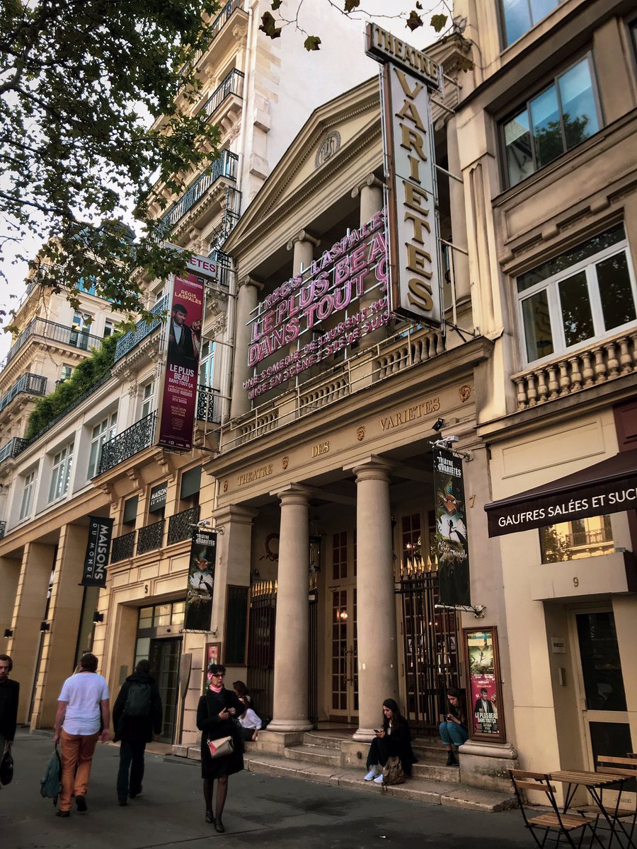laurentbuanec's tweet photo. Ce matin j’ai eu le privilège de me produire sur la scène du Théâtre des Variétés...
alors non, ni pour un stand up, ou un Feydeau, le Molière attendra,
mais pour les Masterclass de Sup de Pub. Mon sujet: l’influence.
Super expérience. Merci @supdepub ! https://t.co/NhRaSsp3Lj