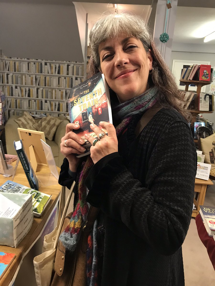 abbieyvette's tweet image. Congratulations to the super talented Jackie Carreira.  One of the new patrons at Halesworth Library.  Thanks for finding the time to pop in and see us Jackie💕📚
#jackiecarreira #librarypatrons #supportyourlibrary #talkinginthelibrary #authorsandplaywright #suffolklibraryday