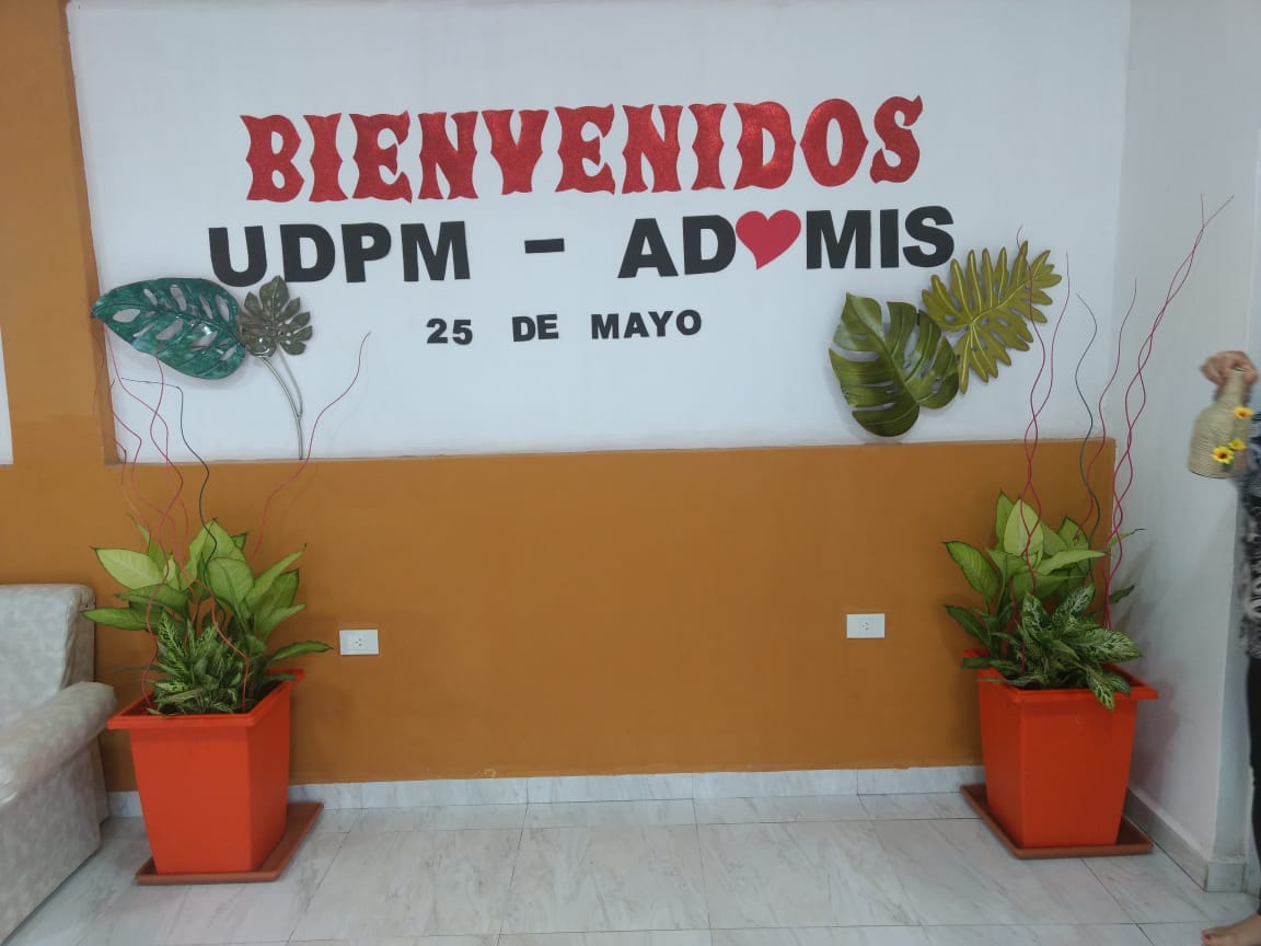 Todos los días la UDPM crece!! Mañana la Departamental 25 de Mayo inaugura su sede sindical!! Un lugar donde los afiliados se sentiran como en su casa!! <a href="/mariluleverberg/">Stella M Leverberg</a> <a href="/grillo141/">Ruben Dario</a> <a href="/herrerayflia/">Oscar Herrera Ahuad</a> <a href="/udpm_misiones/">UDPM</a> <a href="/GuiyeCarrizo/">Guillermo Carrizo</a>