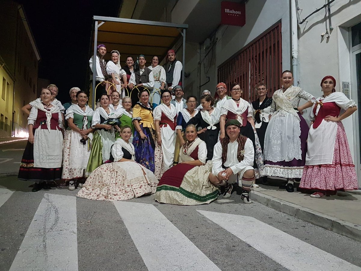 AGRAÏMENT

Gràcies a les persones que han col·laborat en el conjunt d’activitats per a celebrar el Nou d’Octubre. Gràcies al Club de Pilota per la seua primera partida organitzada a Banyeres de Mariola, als Amics del Tren Xitxarra per la conferència, al Taller de Danses per la...