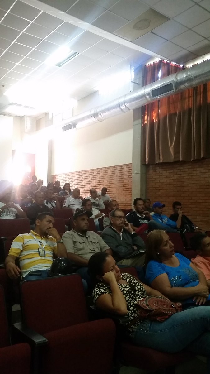 Empieza el trabajo de discucion del proyecto de la IV CCU en conjunto con nuestros agremiados <a href="/Mppeuniv/">Mppeuniv</a> <a href="/ftuve/">Flavio Tuve</a> #ivccu #universidadproductiva