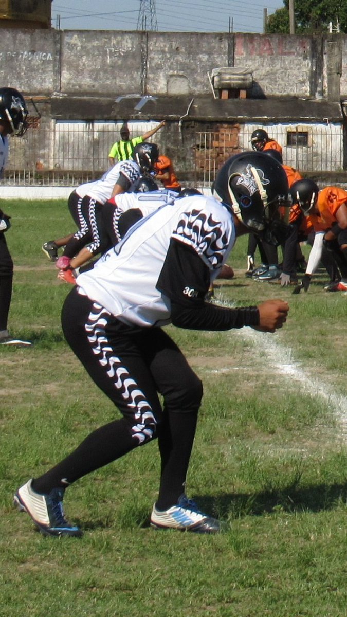 _xamazinho's tweet photo. Mais um grande jogo, agora é focar na final dia 28/11
UGR!
#FA #NFLBrasil #fefarj https://t.co/qX6ozU4HVq