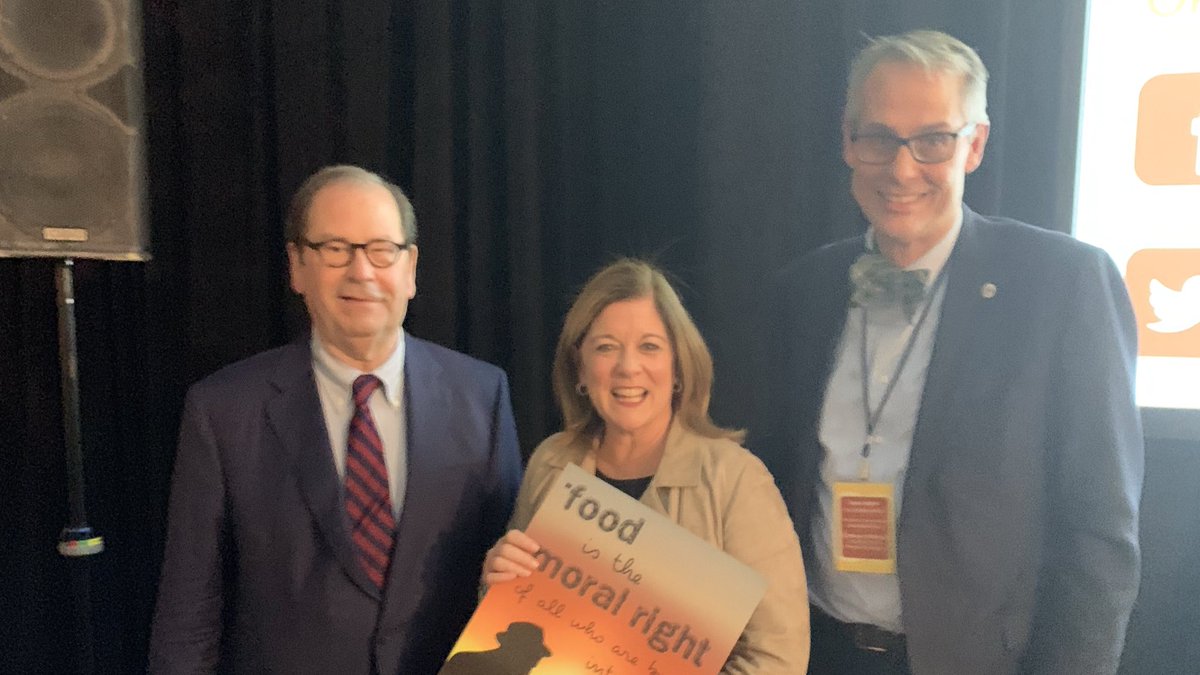 jaybyers's tweet photo. Thanks @USChamber President @SuzanneUSCC for keynoting the @WorldFoodPrize #Iowa Hunger Summit Luncheon in Americaโs @CultivationCorr in #DowntownDSM! #FoodPrize19 #DSMUSA #CCC100 https://t.co/jDz7TUm9O2