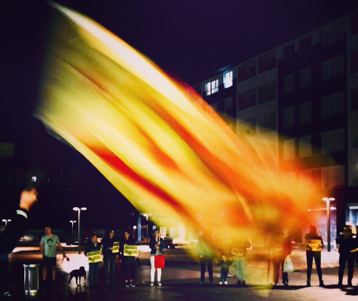bildutrapagaran's tweet photo. #tsunamidemocràtic #sentenciaprocés #trapagaran #Concentración #NoEsJusticiaEsVenganza #StandUpForCatalonia #catalunya #nipresóniexili #trapagaran #bildutrapagaran #llibertadpresospolitics #epaiaKat https://t.co/2IvIjRBtcK