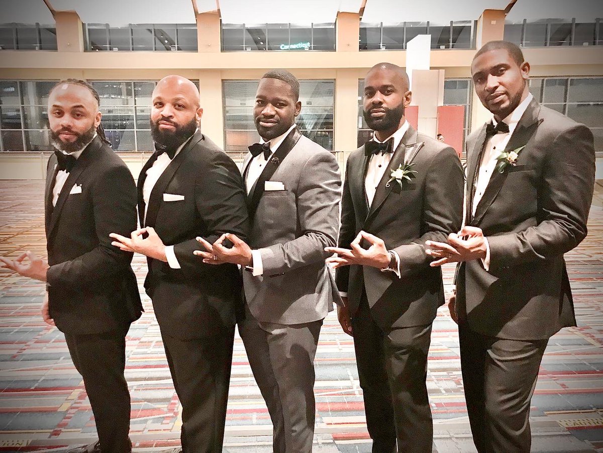 RickyABrownJr's tweet image. 𝟣𝟧 𝒴𝑒𝒶𝓇𝓈 𝒶 𝒩𝓊𝓅𝑒!

We embarked upon a journey together not knowing that it would keep us bonded together for life. Grateful for these amazing men who I am proud to call BROTHER! 

#NuPiMADE #Fall04 #Kappaversary

                    P.H.O.E.N.I.K.S