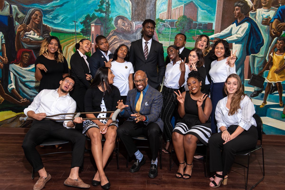 PaulQuinn1872's tweet photo. #NationBuilding 2.0 with our #PaulQuinnCollege Presidential Scholars. 🐯💜

#HBCU | #Dallas | #DFW | @PQCAlumni | @MichaelSorrell | @PQCHotSpott https://t.co/rnGEwBisBM