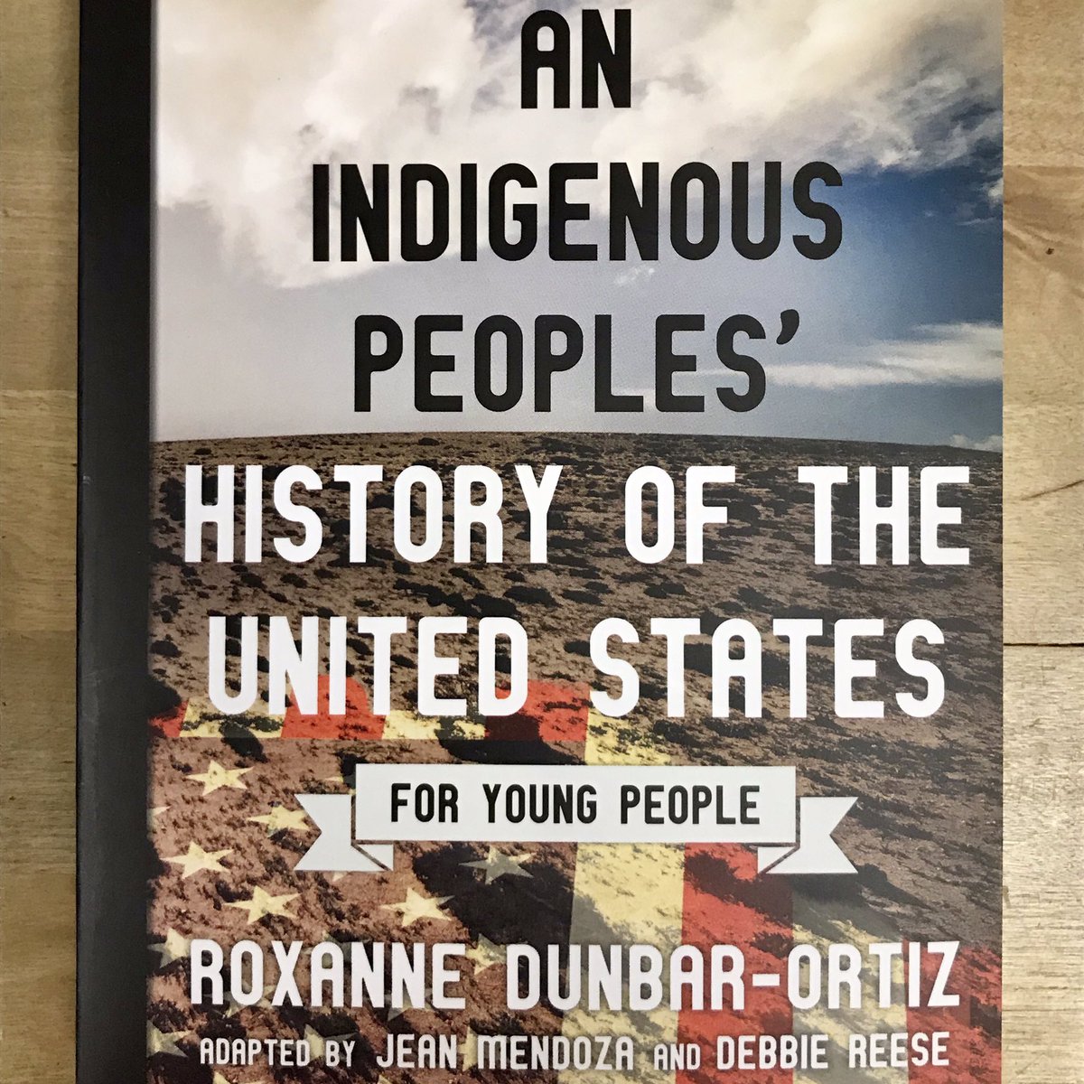 HFBooks's tweet photo. Happy #IndigenousPeoplesDay! We’re celebrating #indigenous #Americans at the bookstore with #AnIndigenousPeoplesHistoryoftheUnitedStates, #WeAreGrateful: #Otsaliheliga, #HiawathaandthePeacemaker, #AttheMountainsBase, #GoShowtheWorld, #WilmasWayHome, & #ThePrincessandtheWarrior https://t.co/RVBmoDTW5n