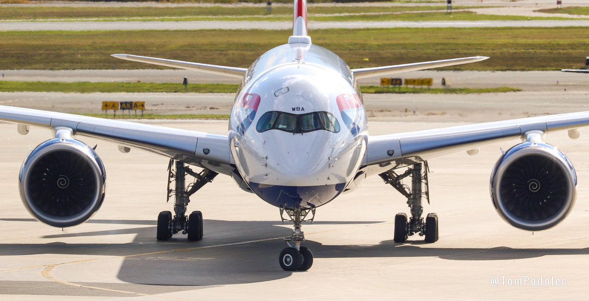 TomPodolec's tweet photo. PHOTOS British Airways #BA93 arriving in Toronto from London.
A first visit for G-XWBA
Airbus A350-1000 https://t.co/iNNgq9FCN6