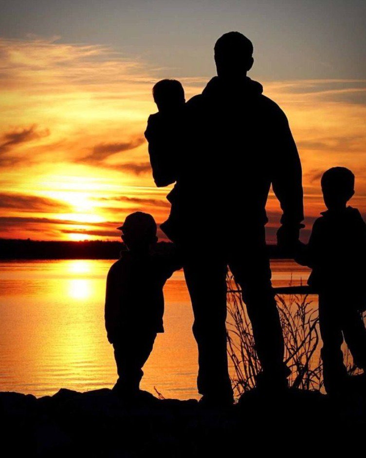 parent_daily's tweet image. Spend More Quality Time With Your Kids 🌻bit.ly/2VGNNCR
#podcast #presentparent #parenting #parenting101  #kids #familytime #family #blendedfamily #singledad #singlefather #singlemom #momlife #dadlife #moms #dads #kids #fall #singledaddydaily #dady #mommy #moms #dads