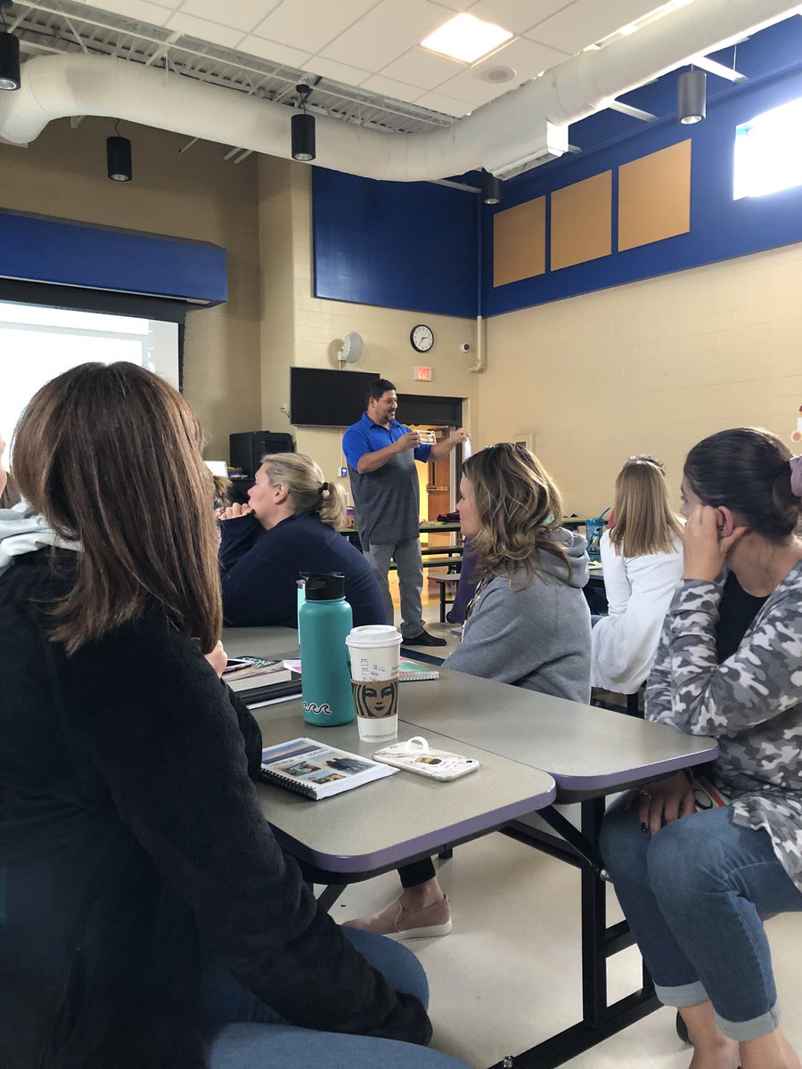 mrsnagaj's tweet photo. @StreetsboroES teachers participating in rich math discussion and practicing effective strategies for building structure during our #rocketpd with @mlipnos @mileSCSrockets 🚀 🚀 https://t.co/XAXJOZWV56