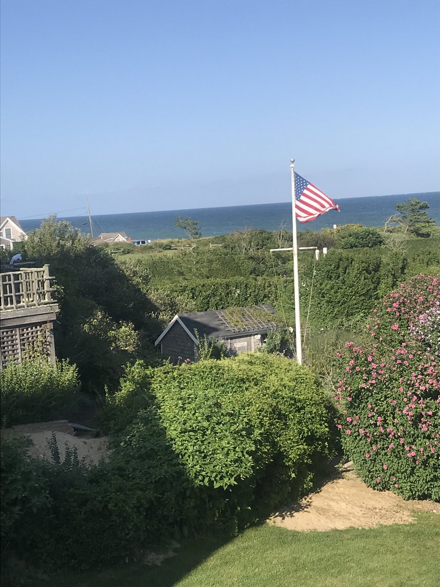 CongressmanFilm's tweet photo. Grateful to live in America! Happy Columbus Day! #ColumbusDay #columbusday2019 #IndigenousPeoplesDay #thecongressmanfilm #congressmanfilm #AmazonPrime ⁦@CongressmanFilm⁩ ⁦@Rtreatwilliams⁩ ⁦@GeorgeHamilton⁩ https://t.co/reRfBPt4rv
