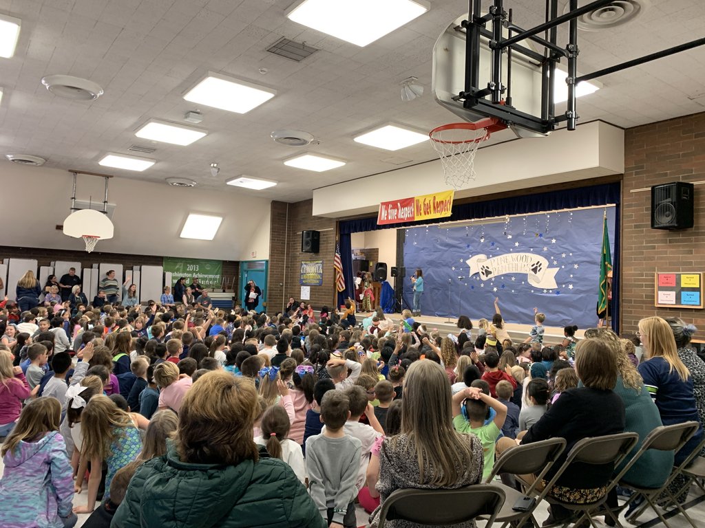 Pinewood Elementary students honor Indigenous Peoples Day with traditional story telling, song, and drumming from Tulalip Tribal member Lois Langrebe.#WeAreMSD #PinewoodPanthers

Watch students present at facebook.com/41139363228301…