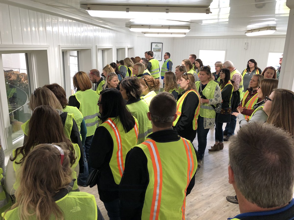 AgCountry's tweet image. Our #AgCRise group got an awesome tour of @RiverviewLLP this afternoon! #milk #dairy
