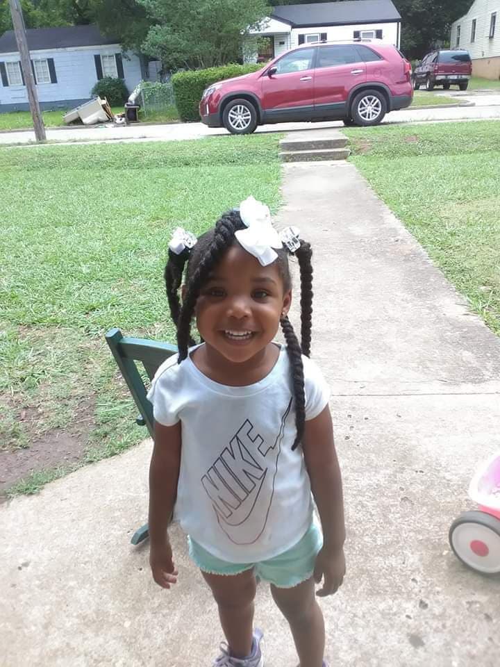 CBS_42's tweet photo. Almost 48 hours since Kamille "Cupcake" McKinney was abducted from a birthday party at the Tom Brown Village Public housing community. RIGHT NOW: $5,000 reward being offered for information that leads to finding her. PLEASE RT!! Call TIPS: 205-297-8413.

https://t.co/i9qrrSeaTO https://t.co/a9Kv1ZQsJj