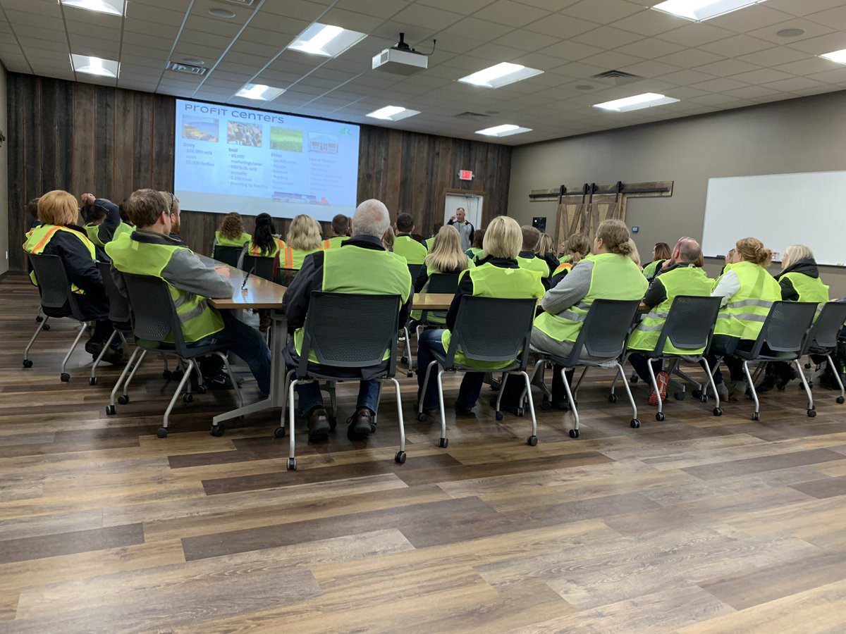 AgCKatie's tweet image. Learning about @RiverviewLLP awesome dairy and cows #AgCRise #mooooo 🐄