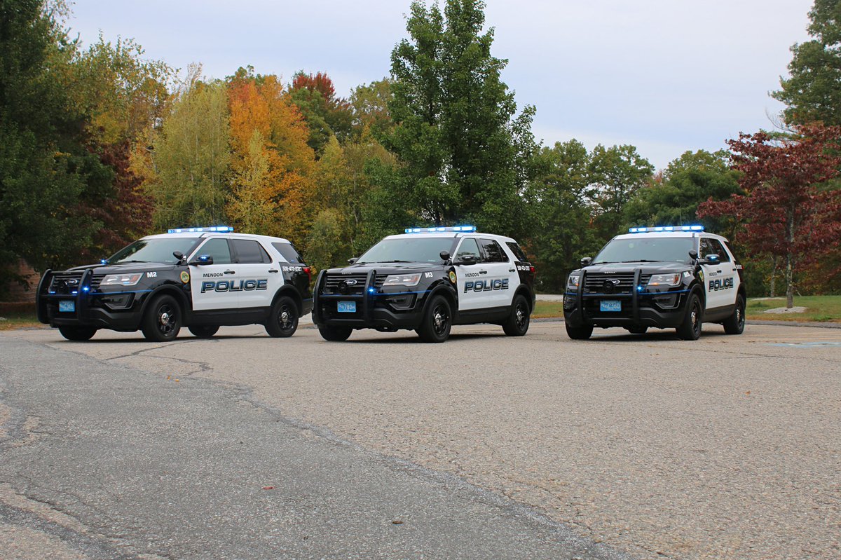 mendonpolice's tweet photo. New Fleet Looking Sharp this Fall
#2018FordExplorer #2018FPIU #BestLookingCruiser #PoliceCruiser #FordPoliceCruiser #PoliceCar #PoliceFleet #FordFleet #NewFleet #FordPoliceInterceptor #PoliceInterceptor #Whelen #WhelenLighting #BlueLights #WhelenEmergencyLighting #MHQ https://t.co/Q4Rx2DnUku