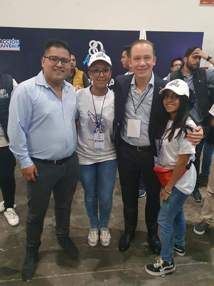 BetoGDeLaCruz's tweet photo. Quiero felicitar a mi líder; el Alcalde de Benito Juárez @STaboadaMx, por su cumpleaños.

Espero que cumpla muchos más años y me siento orgulloso de pertenecer a su gran equipo.

#JóveneSTransformando

#STCteam https://t.co/26vjZbpA9p