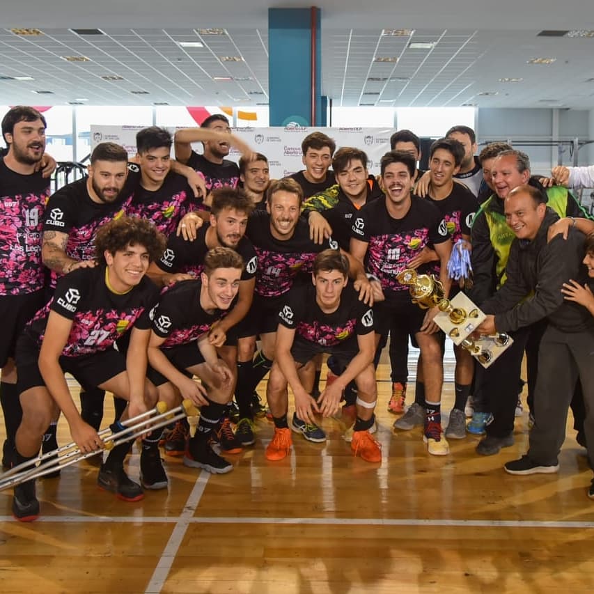 asebaclub's tweet photo. ASEBA Handball campeones del Torneo Regional de Clubes San Luis 2019 tras haber ganado la final a Fénix de Villa Mercedes en Categoría adultos Masculino clasificando al Nacional C 2020 https://t.co/h3UIgCuK1D