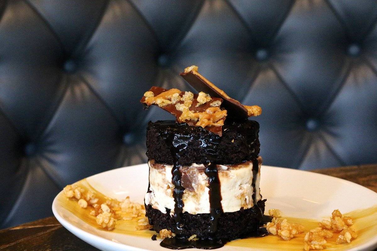Siena Tavern (@sienatavern) on Twitter photo Have your cake and eat it too. 🍰 #FromScratch #NationalDessertDay #DessertDay #Dessert #Gelato #Cake #EEEEEATS Have your cake and eat it too. 🍰 #FromScratch #NationalDessertDay #DessertDay #Dessert #Gelato #Cake #EEEEEATS
