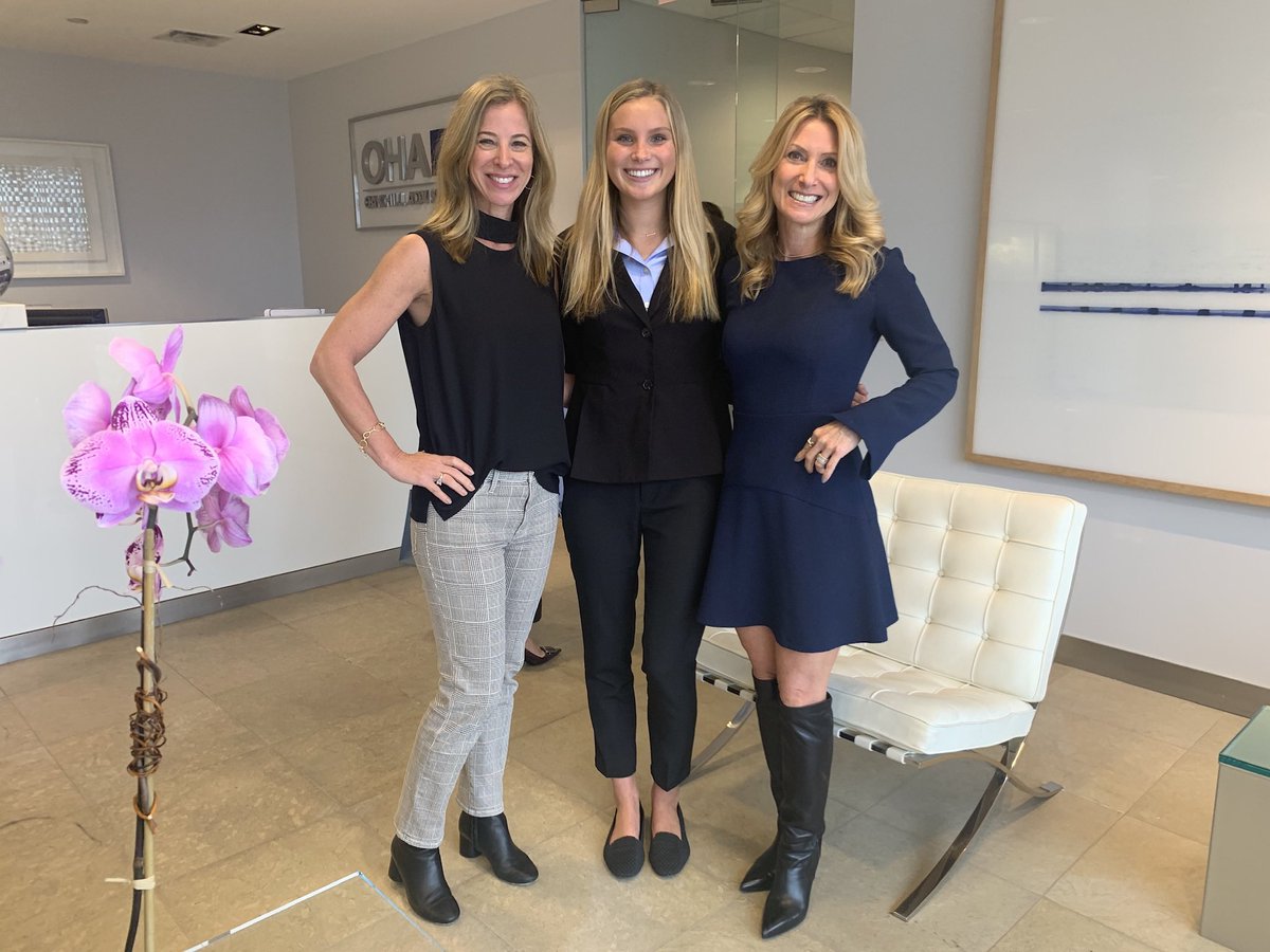 UsaOne2one's tweet photo. We had a great day introducing our new intern, Megan, to the work we do at one2one. Megan will be taking over our social media through December and we are so excited to have her on board!
@Tulane @tulanealumni @Megan2hart 

#careerwavetu #tulaneuniversity #tulane #rollwave https://t.co/wwRwCg3HVC