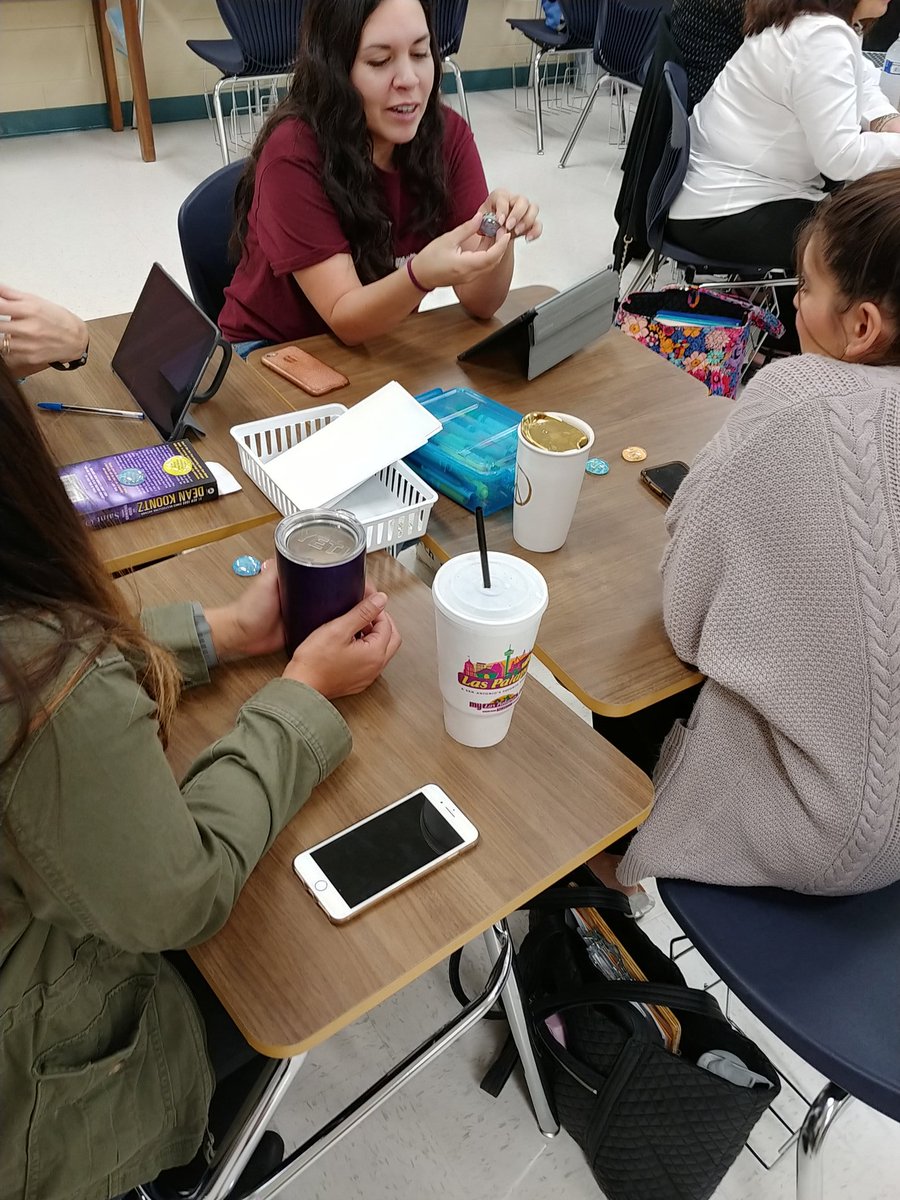 JWilliamsESL's tweet photo. During #FocusMSELA District PD, teachers participated in activities to support the language development of #ELs while scaffolding for ALL #ELsCan #QSSSA #possiblesentences #teacheraslearner @MariannaUrrutia @nisdmsela @NisdBILESL https://t.co/8fbTbP6tko