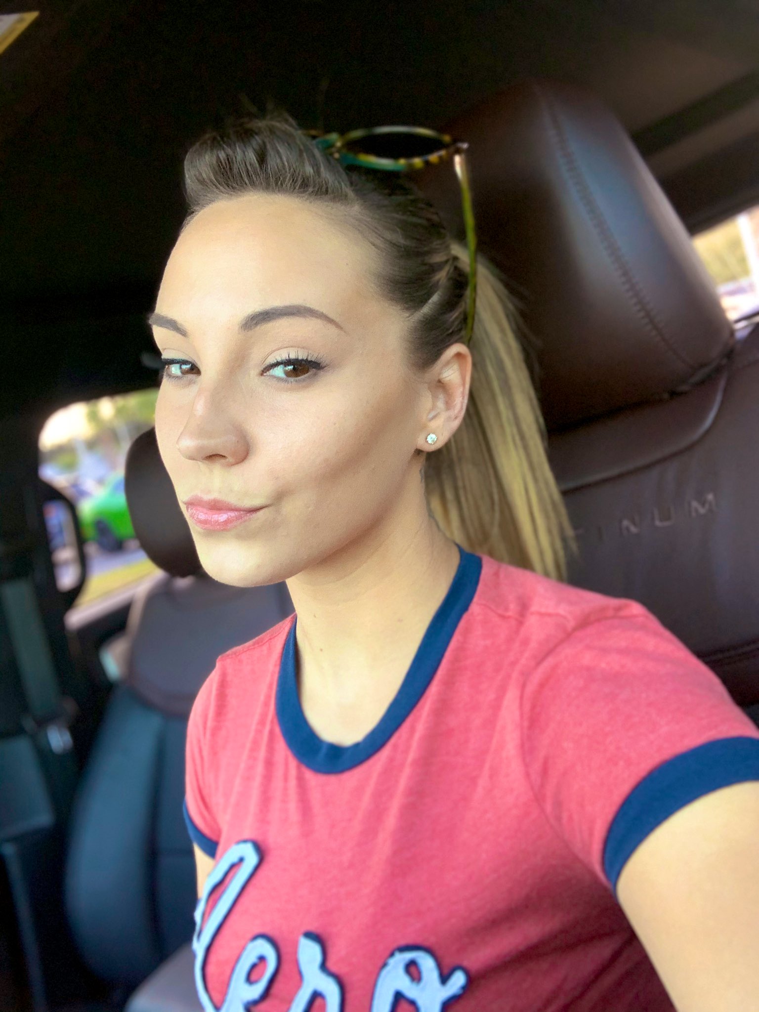 TW Pornstars - Sasha Foxxx. Twitter. Now to find some f$@king food!. 9:50 PM - 14 Oct 2019