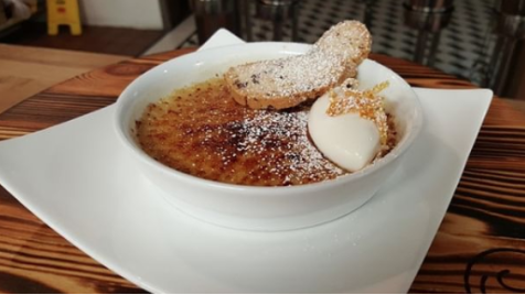 Urbain40's tweet photo. There's no better way to spend the day then enjoying a sweet treat with us at Urbain 40! #NationalDessertDay https://t.co/LQpT9xjEY7