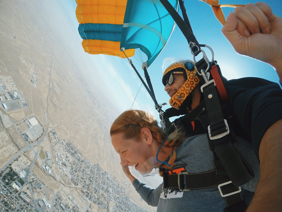 SkydiveTaft's tweet photo. Float like a butterfly! https://t.co/ylxrbwZy9N
