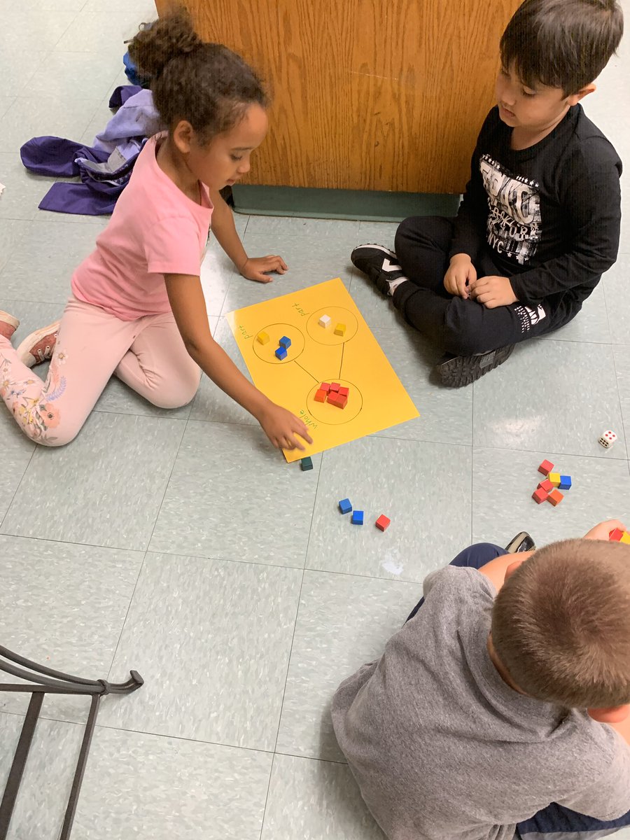 SandraFaust7's tweet photo. Decomposing numbers using number bonds! #ferderbarpantherpride https://t.co/Dq40wR2sFZ