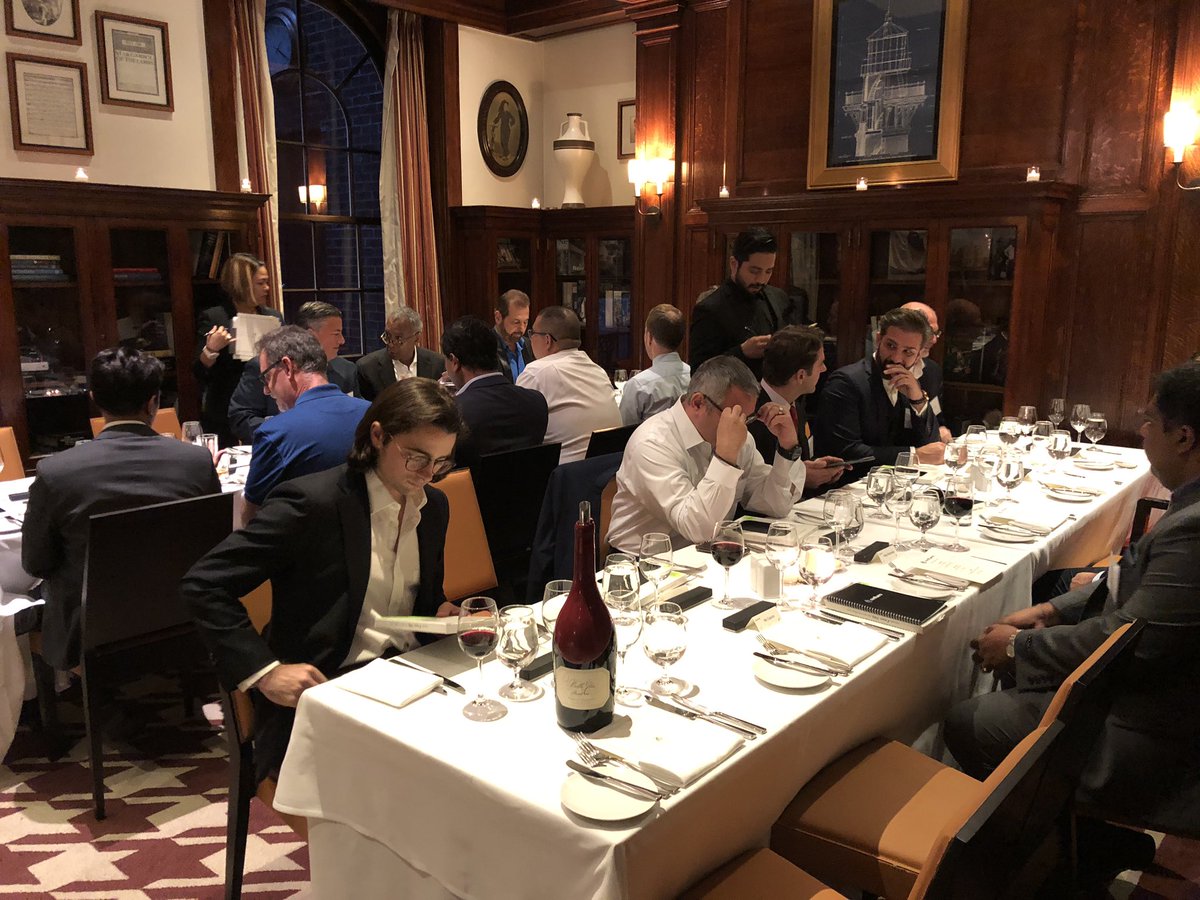 We do things in style <a href="/ConflueraIQ/">Confluera</a>, excellent dinner venue for this intimate dinner with John Thompson, Board of Directors, MSFT  #confluera #cybersecurity