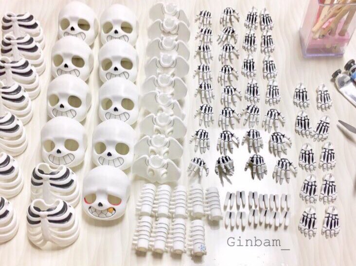 안녕하세요 진밤입니다!
이사, 작업실 정리후 다시 메이크업 작업
시작하였습니다 😊
오랜만에 샌즈 작업 사진도 찍어봤어요!
10/16일 부터 도색, 메이크업 개인오더 오픈합니다‼️