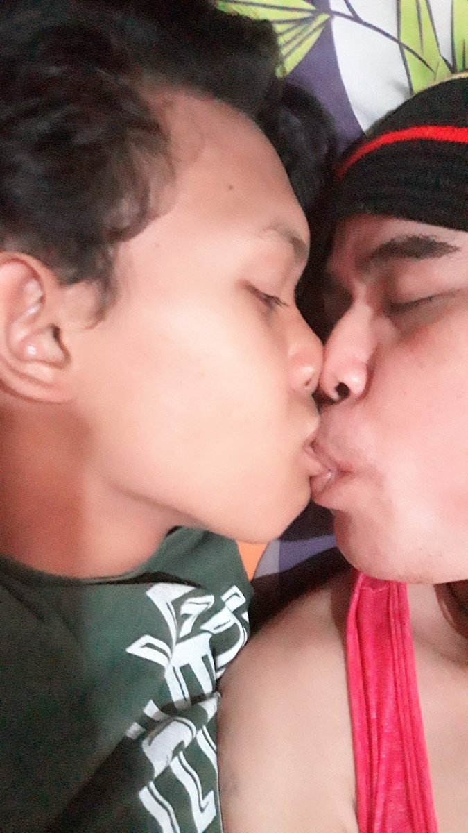 Imezzi1's tweet photo. Sumpah Cipokan nya Mautt Bangeddd...Dya pnya cwek 
Bodo amat.yg pnting dya bisa Adil sma Tante nya wkwkkk😂😂😂🤝💪🏽💪🏽 https://t.co/oIV4uH4CPx