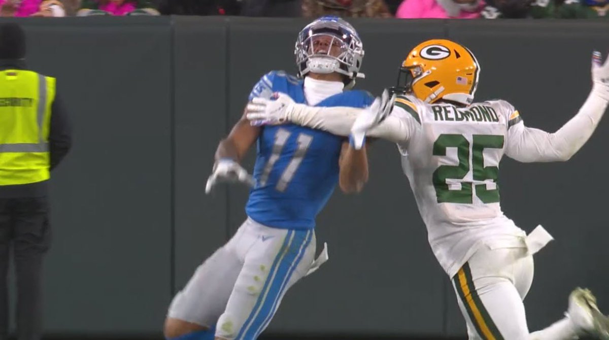 WorldofIsaac's tweet photo. This would have been hands to the face on the Lions with an ejection https://t.co/AptMoXnQmV