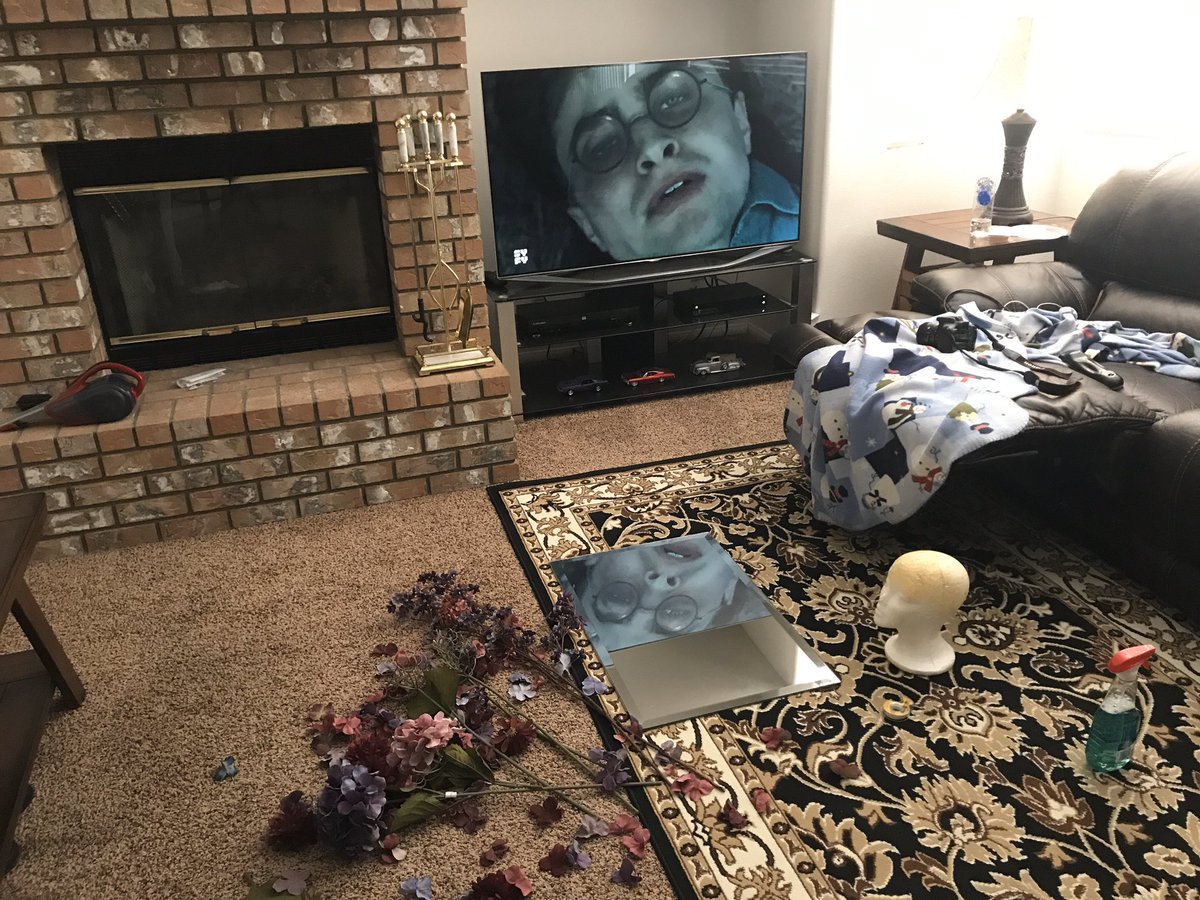 kihmberlie's tweet image. Created a photo shoot for my mom for her birthday 👀✨