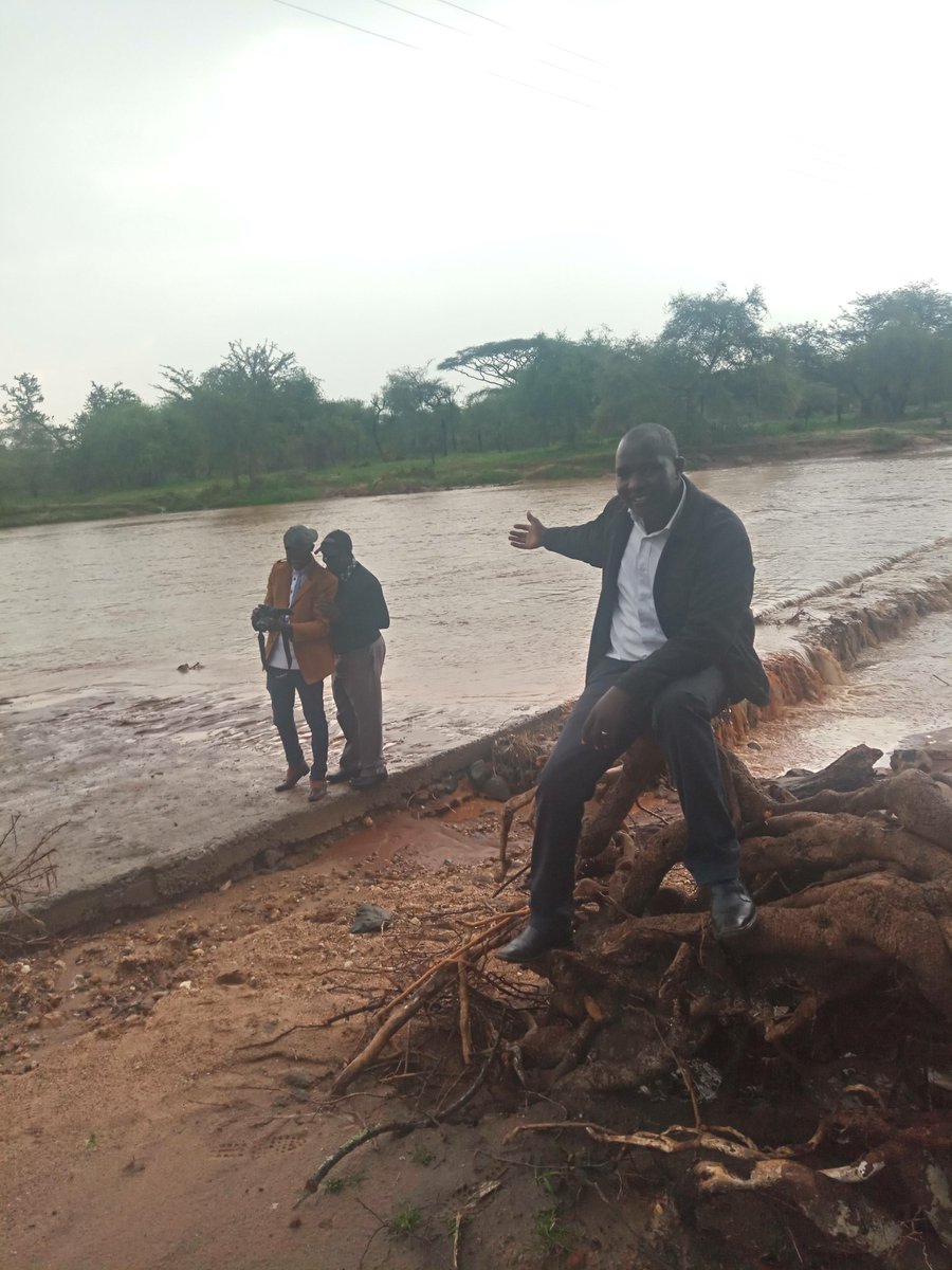 kamsait's tweet photo. Field work ....mtoni imekashirika https://t.co/tbTv3uZB9Q