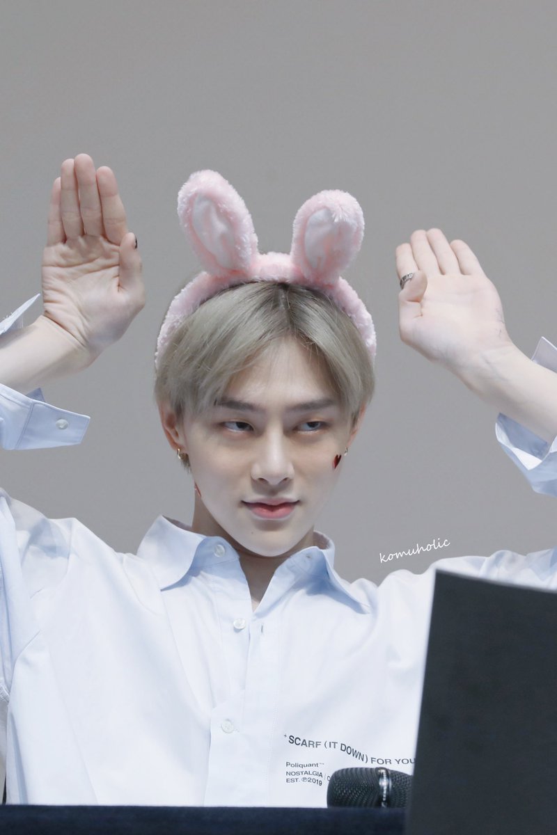 KOMUHOLIC🐰 tweet media