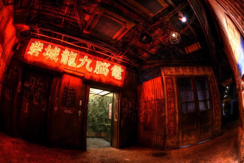 廃墟をテーマにしたゲーセン、11月17日に閉店してしまう・・・
