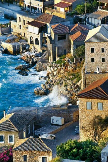 katerinaalexop5's tweet photo. 💦Η ζωη ειναι για να την ζεις
και οχι για να την καταλαβεις...💦
     Καλημερα απο💙      Λιμενι Μανη https://t.co/5n43FW8oVx